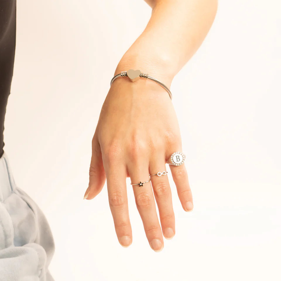 Personalizable Signet Ring With Stones
