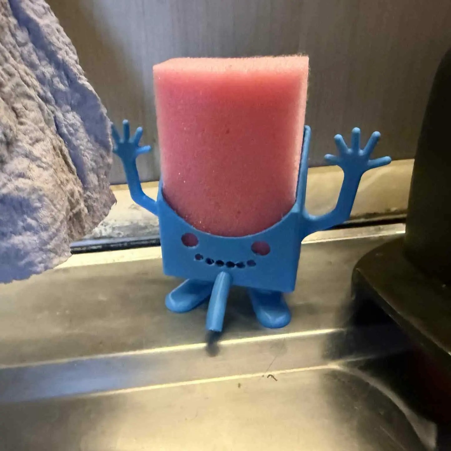 Cute sponge dripper