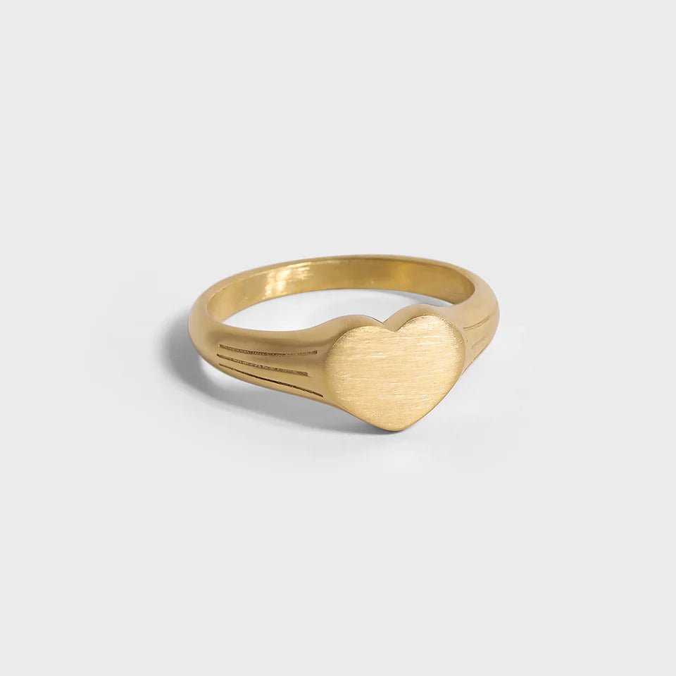 Customizable Heart Signet Ring