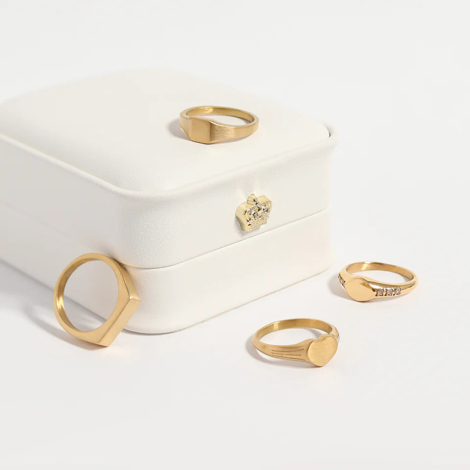 Customizable Heart Signet Ring
