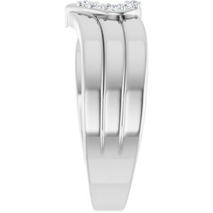 18K White Gold 5-Stone Family Engravable Heart Ring Mounting