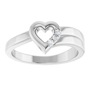 18K White Gold 3-Stone Family Engravable Heart Ring Mounting