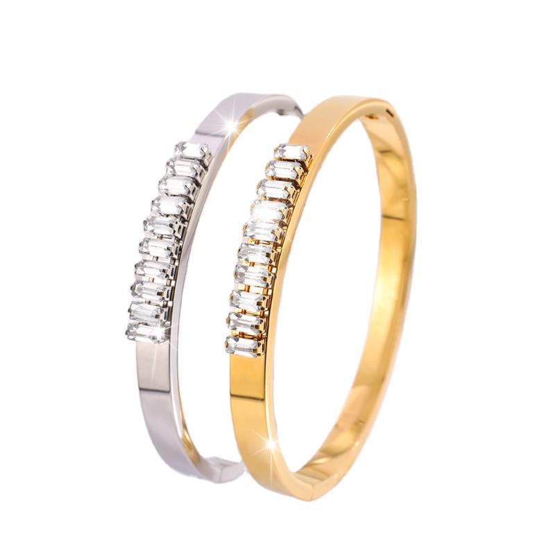Hot Sale Versatile Retro Fashion Ins Style Gold Plated Stainless Steel Diamond Bangle Women
