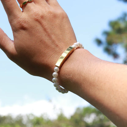 Customizable Pearl Engravable Stretch Curved Bar Bracelet