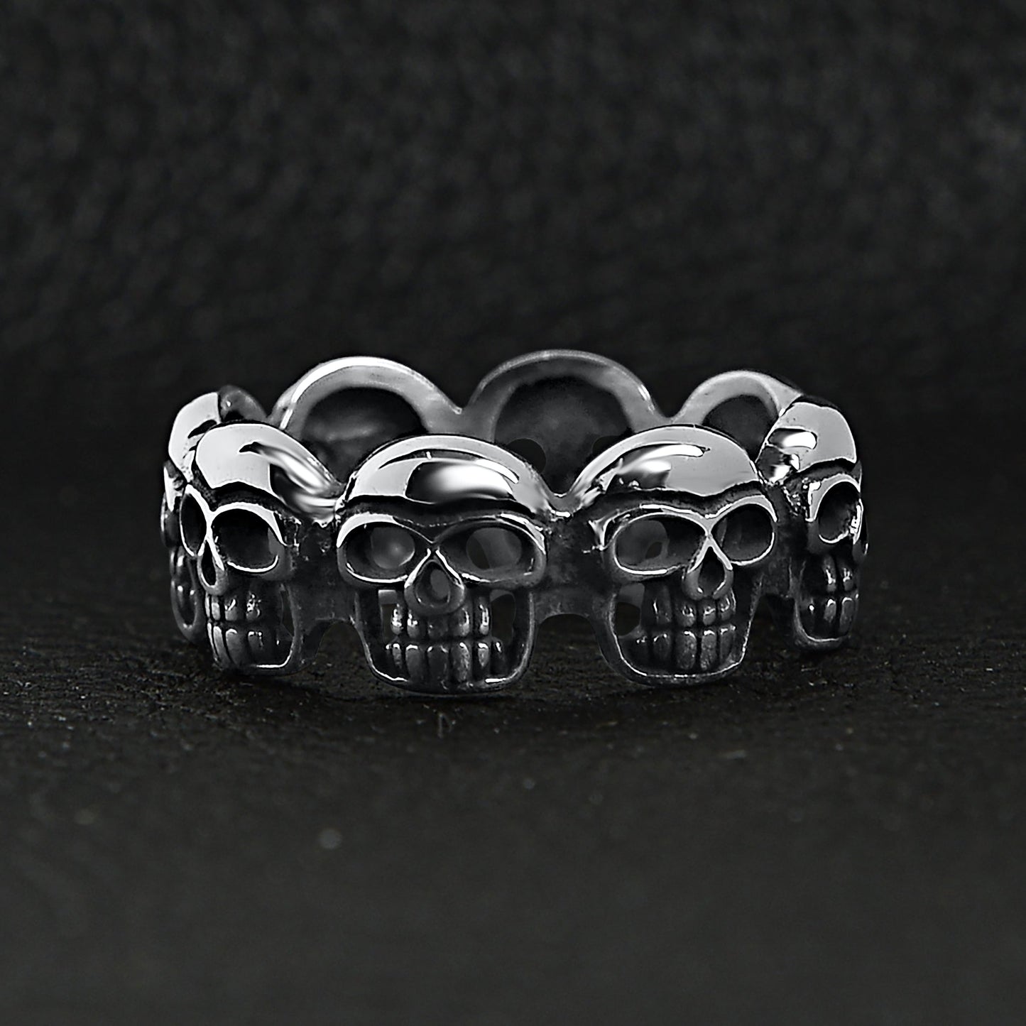 Stainless Steel Polished Multi Skull Ring / SCR3041