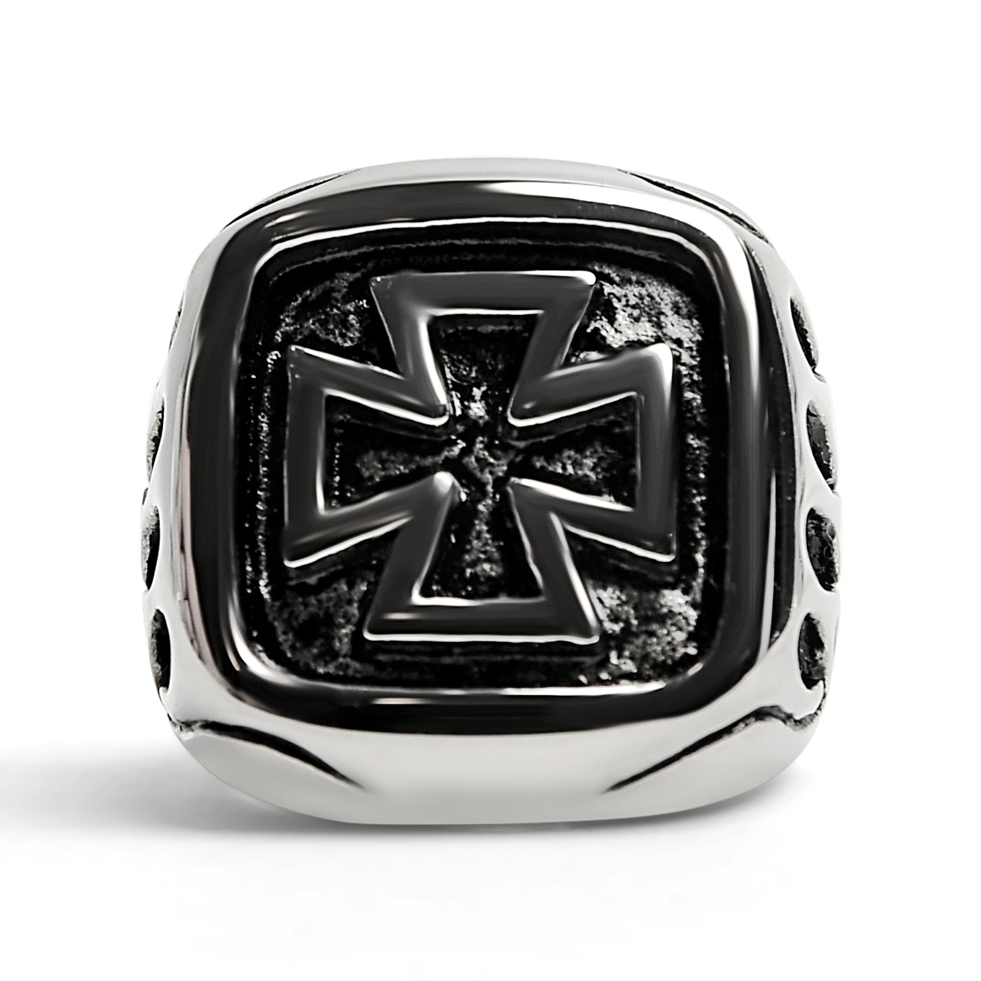 Stainless Steel Large Maltese Cross with Flame Accents Signet Ring / SCR4008