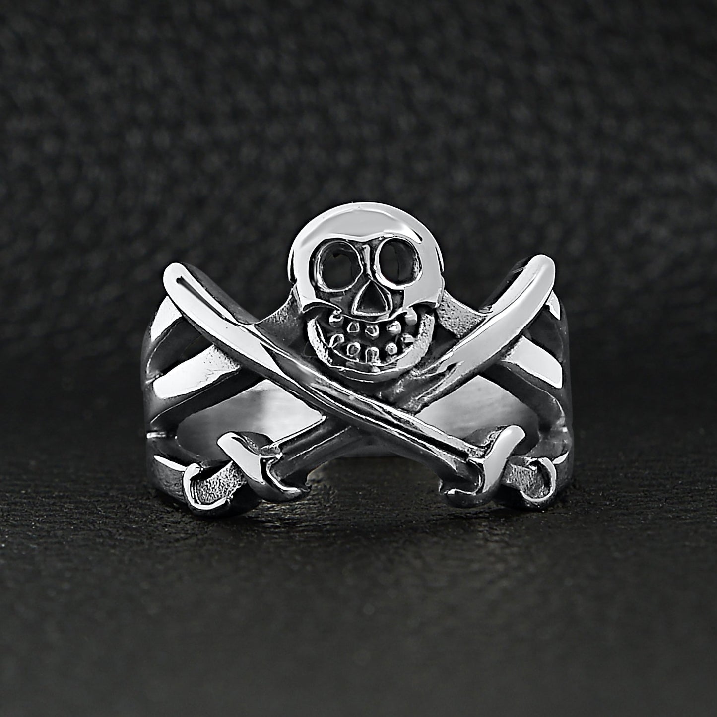 Stainless Steel Pirate Jolly Roger Skull With Crossed Swords Ring / SCR4095