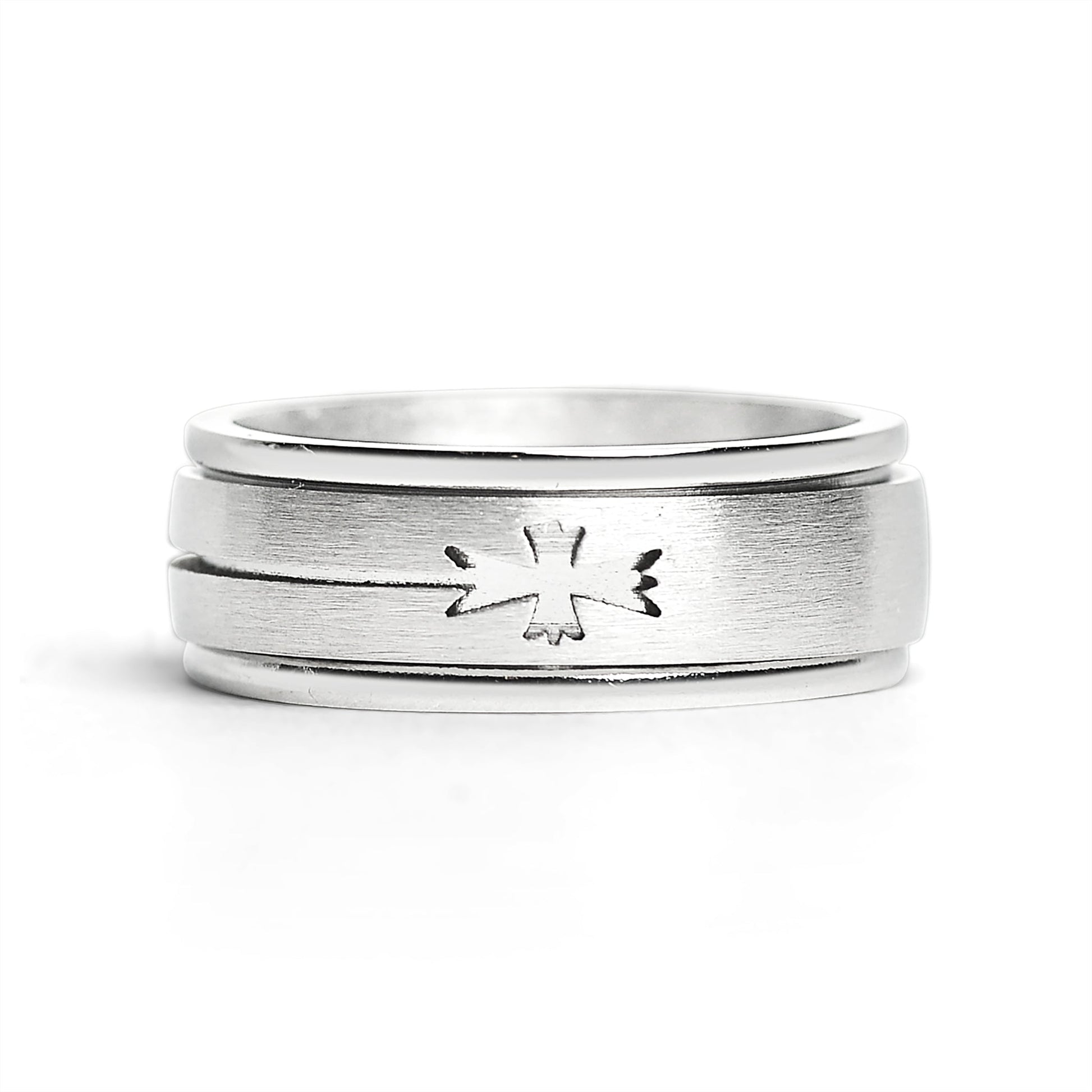 Stainless Steel Cutout Cross Spinner Ring / SRJ2434