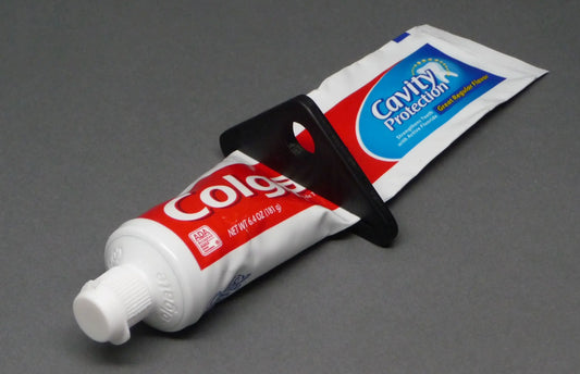 Simple_Toothpaste_Squeezer