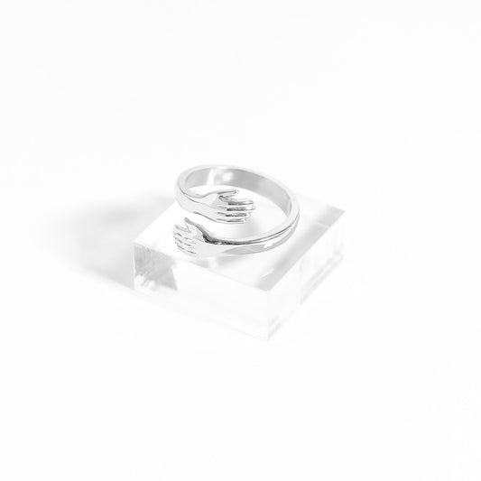 Stainless Steel Hug Ring / KSS0001