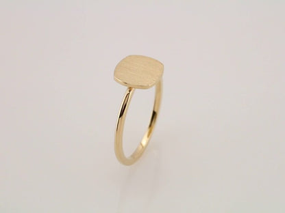 14K Yellow Gold Be Posh�� Engravable Signet Ring